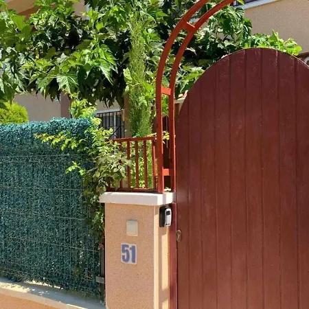 Private Garden In Novamar 5 Apartment Puerto Marino