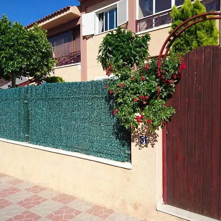 Private Garden In Novamar 5 Apartment